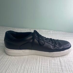 Men’s Kenneth Cole Liam Sneaker Black Leather Size 10.5 Preppy Casual